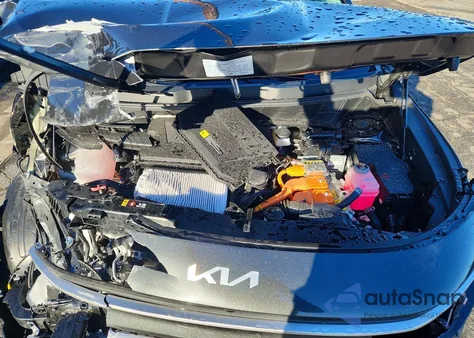 2026 Kia Niro Lx z USA, uszkodzony, nr VIN KNDCP3LE0T5316894